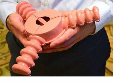 Создан робот который передвигается с помощью взрывов (ВИДЕО)