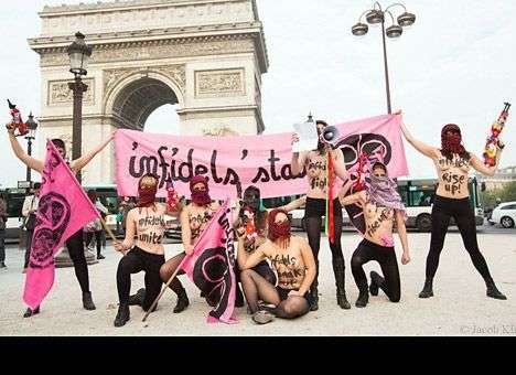 FEMEN «восстали» против боевиков «Исламского государства»