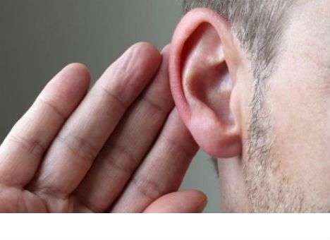 Разработан жилет помогающий глухим слышать через кожу