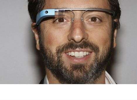 Очки Google Glass не рекомендуют использовать за рулем