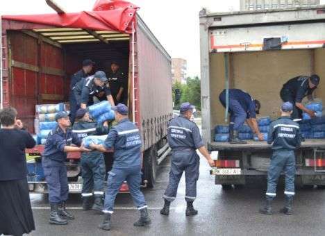 Переселенцы из Крыма и Донбасса получили 14 млн. гуманитарной помощи (ФОТО)