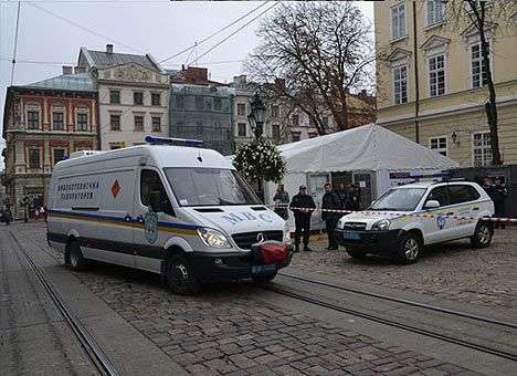 Сегодня в Киеве минировали станцию метро «Крещатик» и вокзал «Киев-Пассажирский»