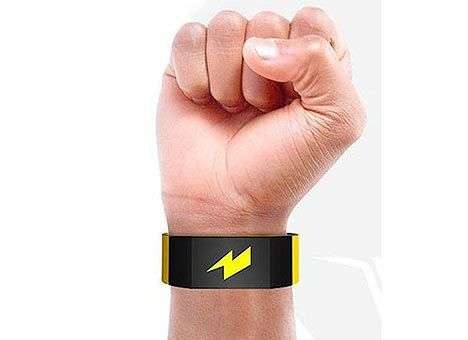 Новый носимый гаджет поможет избавиться от вредных привычек