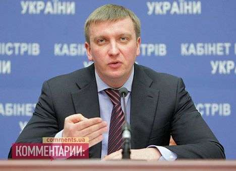 Кабмин уволит часть чиновников после подписания антикоррупционных законов - Минюст