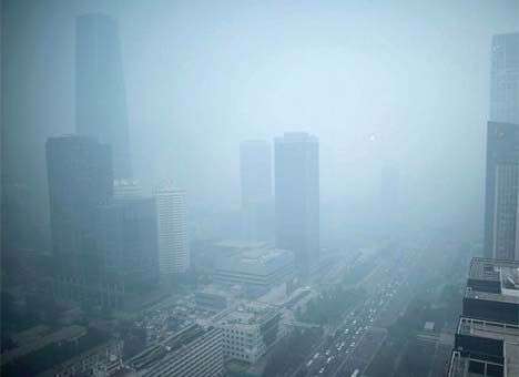 Смог в Пекине угрожает здоровью населения