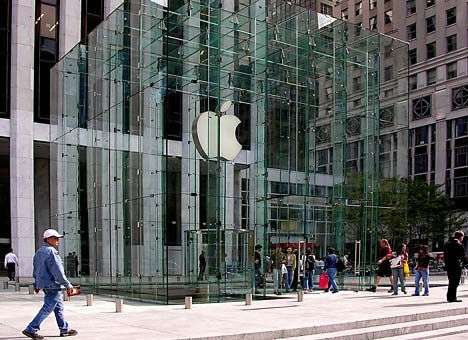 Apple признали самым дорогим в мире брендом