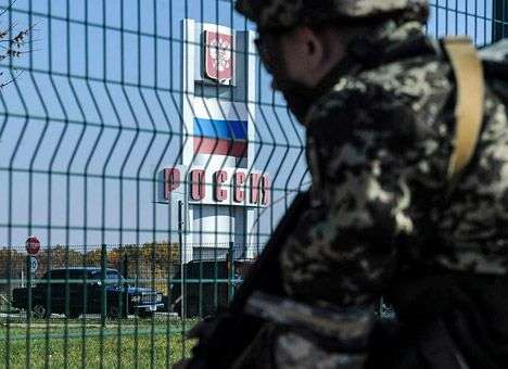 Для реализации проекта «Стена» будут привлекаться украинские компании - Яценюк