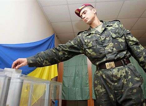 У Порошенко готовы решать вопрос голосования бойцов АТО «непарламентским способом»