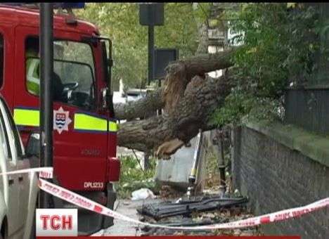 На Британию обрушился шторм, есть жертвы