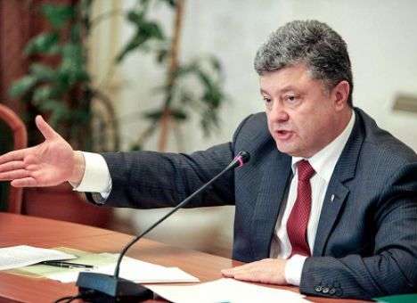 В Одессе Порошенко критиковал таможню и анонсировал увольнения