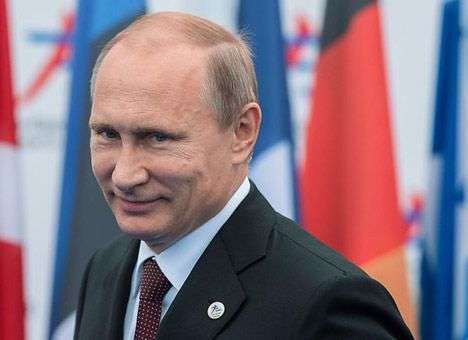 Президент РФ поздравил Украину с 70-й годовщиной освобождения от фашистов