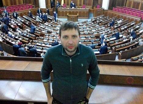 Активист Евромайдана Парасюк выиграл выборы в Раду