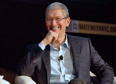 Глава Apple признался, что он гей и гордится этим