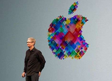 Депутаты Госдумы хотят запретить главе Apple посещать Россию