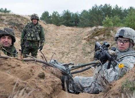 Из-за ситуации в Украине НАТО начинает крупные учения на границе с Россией