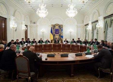 Украина бесплатно обеспечивает теплом и светом весь Донбасс - Президент