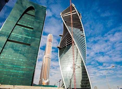 Попавшая под санкции «Транснефть», потратит на покупку здания в Москве около $1 млрд.