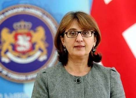 Глава МИД Грузии подала в отставку вместе с замами