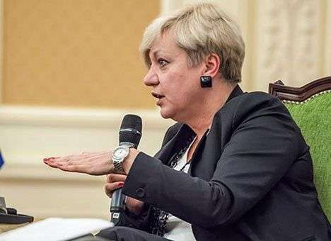 Гонтарева признала, что НБУ не смог договориться с банками о курсе гривни