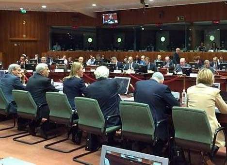 Ситуацию в Украине начали обсуждать в Совете ЕС