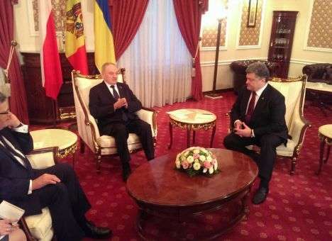 Порошенко проводит встречу с президентами Молдовы и Польши (ФОТО)