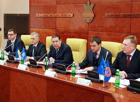 ФФУ просит разрешить проведение международных матчей еще в трех городах Украины
