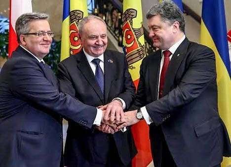 Украина не свернет с пути в ЕС, несмотря на конфликт в Донбассе - Президент