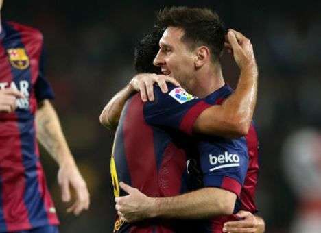 Месси стал лучшим бомбардиром в истории Примеры