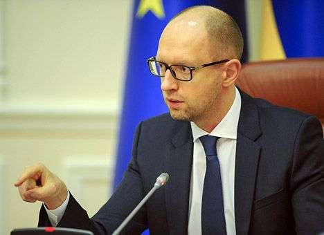 Экономика Украины в 2015 году останется «минусовой» - Яценюк
