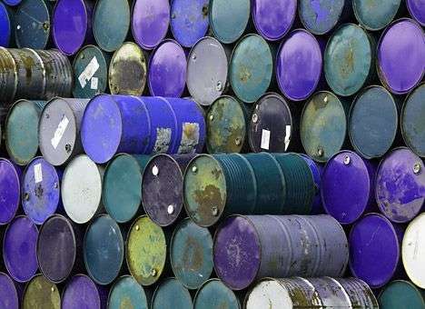 Цена за баррель нефти приблизилась к $77