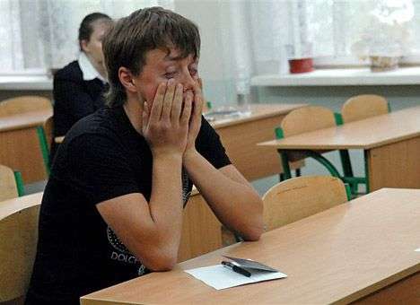 Как поменять школьную парту на университетскую аудиторию