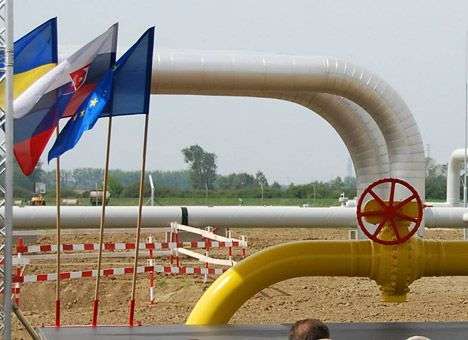 В Словакии начат монтаж «газовой артерии» в Украину из Европы