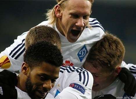 Голы Ленса и Велозу приносят «Динамо» победу над «Риу Аве» (ВИДЕО)