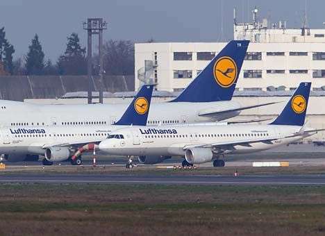 В Германии бастуют летчики, отменены тысячи рейсов