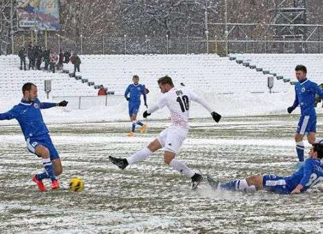 В Днепропетровске установлен антирекорд посещаемости матчей футбольного чемпионата