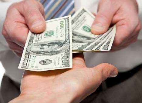 НБУ назвал срок действия валютных ограничений