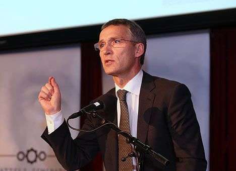 Украина отказалась от внеблокового статуса - Столтенберг