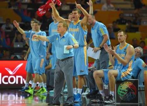 На Евро-2015 Украина будет играть в Риге