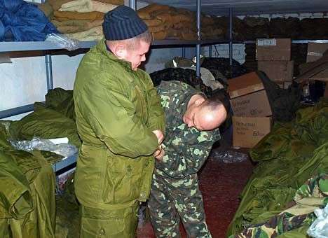 Украинских военных одели в канадскую форму (ФОТО)