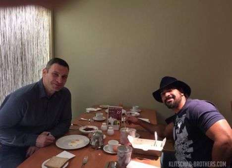 Кличко позавтракал с Дэвидом Хэем