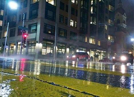 Снег и дождь оставили без света 150 тыс. жителей США