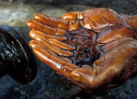 Нефть Brent обвалилась ниже $60 за баррель, WTI - ниже $55