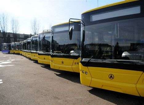 Часть киевлян не смогла попасть на работу из-за бессрочной забастовки транспортников