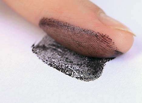 На шенгенскую визу в 2015 году украинцы будут сдавать отпечатки пальцев