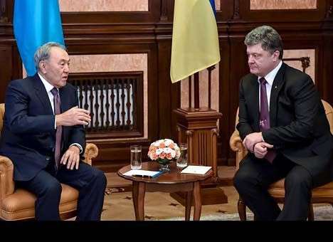 Назарбаев призвал найти компромисс по Донбассу