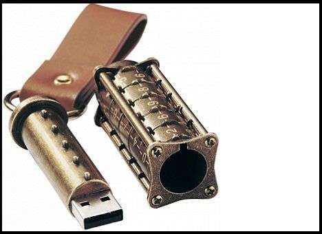 Британцы изобрели кодовую флешку Cryptex