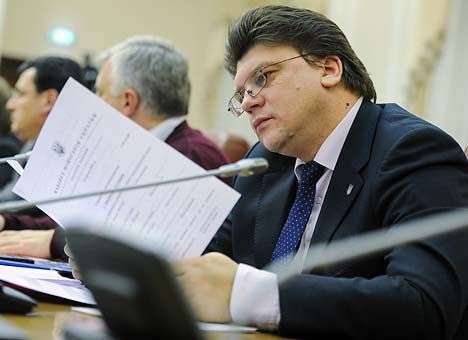 Кабмин назначил дежурных на праздники