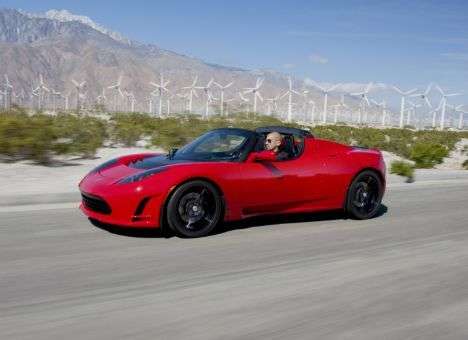 Электромобиль Tesla Roadster получил мощный апгрейд (ФОТО)