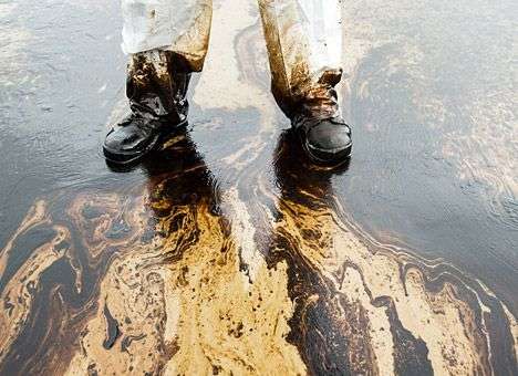 Цены на нефть обвалились ниже $55,5