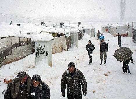 Сильные снегопады обрушились на сотни тысяч беженцев из Сирии